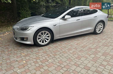 Tesla Model S  2018