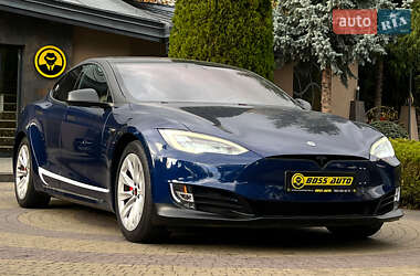 Tesla Model S 2019