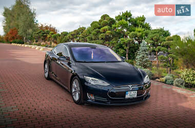 Tesla Model S  2013