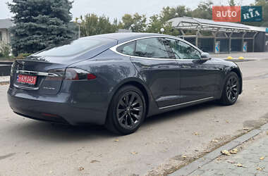 Лифтбек Tesla Model S 2020 в Запорожье