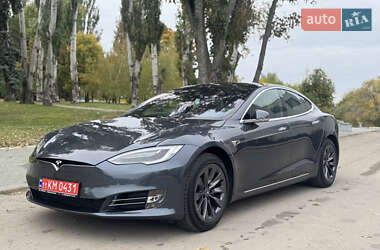 Лифтбек Tesla Model S 2020 в Запорожье