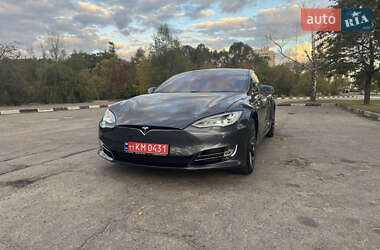 Лифтбек Tesla Model S 2020 в Запорожье