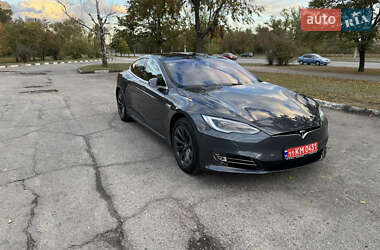 Лифтбек Tesla Model S 2020 в Запорожье