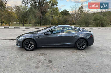Лифтбек Tesla Model S 2020 в Запорожье