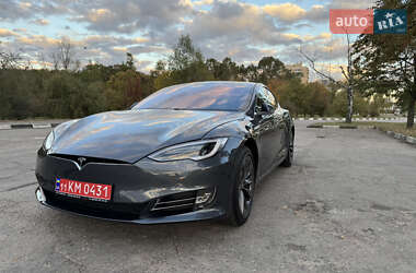 Лифтбек Tesla Model S 2020 в Запорожье
