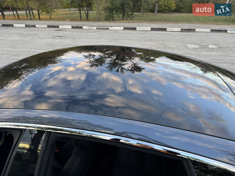 Лифтбек Tesla Model S 2020 в Запорожье