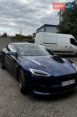 Tesla Model S 2021