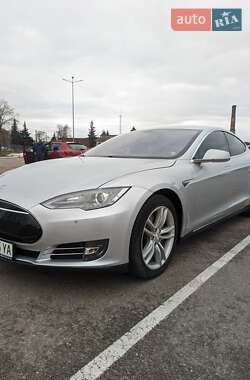 Tesla Model S  2014