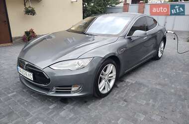 Tesla Model S  2013