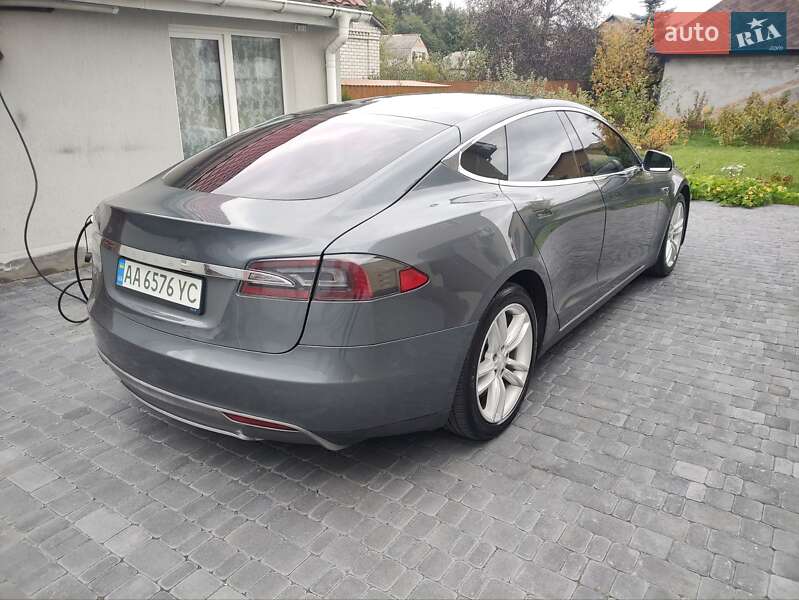 Ліфтбек Tesla Model S 2013 в Василькові фото 10 Ліфтбек Tesla Model S 2013 в Василькові