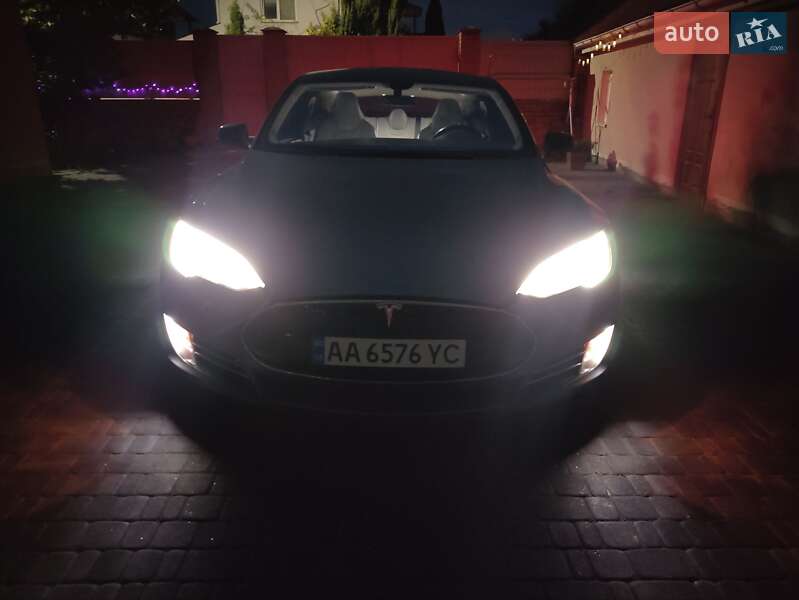Ліфтбек Tesla Model S 2013 в Василькові фото 12 Ліфтбек Tesla Model S 2013 в Василькові