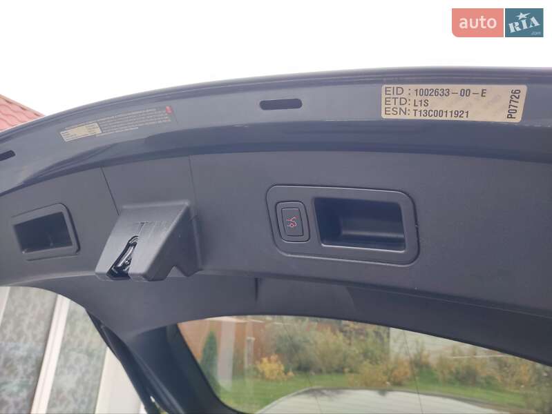 Ліфтбек Tesla Model S 2013 в Василькові фото 24 Ліфтбек Tesla Model S 2013 в Василькові