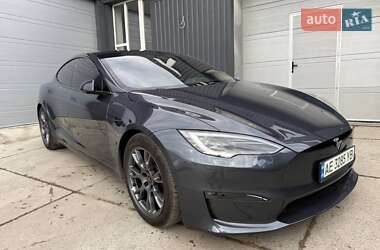 Tesla Model S  2022
