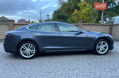 Tesla Model S  2016