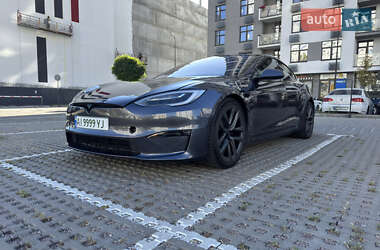 Tesla Model S  2021