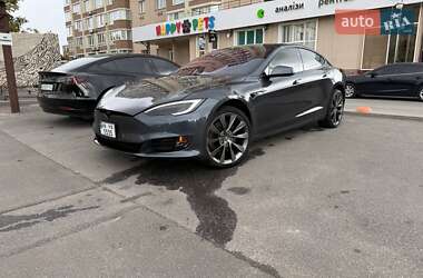 Tesla Model S  2018