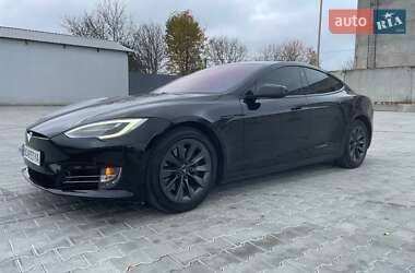 Tesla Model S 2019