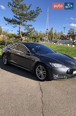 Tesla Model S  2014