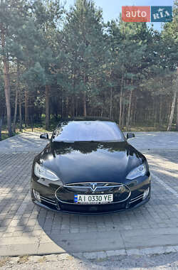 Tesla Model S  2015