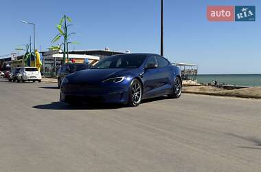 Tesla Model S  2021