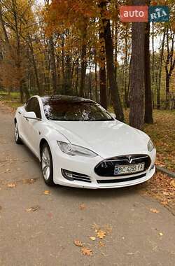 Tesla Model S  2013