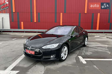 Tesla Model S  2015