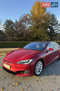 Tesla Model S 2016