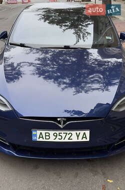 Tesla Model S  2018