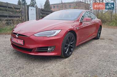 Tesla Model S 2018