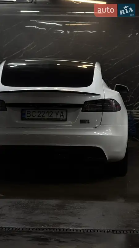 Tesla Model S