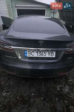 Tesla Model S 2017