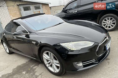 Tesla Model S  2014