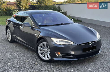 Tesla Model S  2016