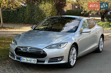 Tesla Model S  2012