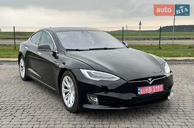 Tesla Model S 2019