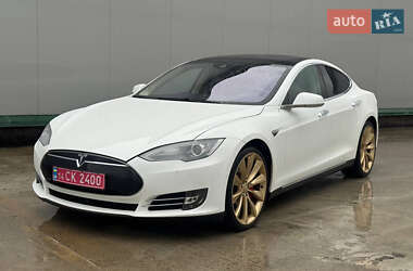 Tesla Model S  2015