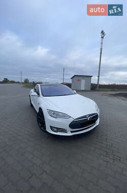 Tesla Model S  2014