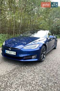 Tesla Model S  2019