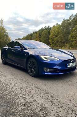 Tesla Model S  2019