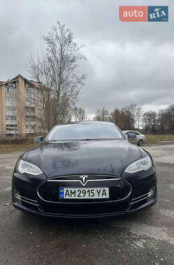 Tesla Model S  2013