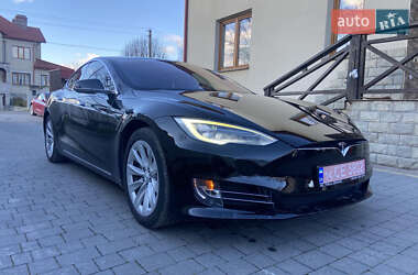 Tesla Model S 2018