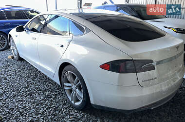 Tesla Model S 2013