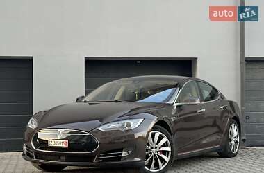Tesla Model S 2014