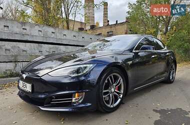 Tesla Model S  2015