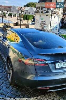 Ліфтбек Tesla Model S 2013 в Києві