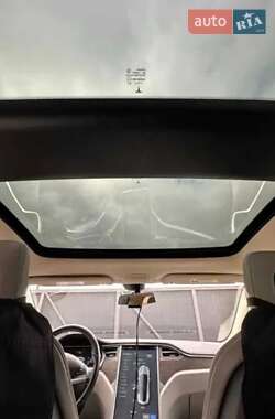 Ліфтбек Tesla Model S 2013 в Києві