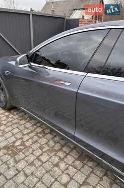 Ліфтбек Tesla Model S 2013 в Києві