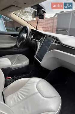 Ліфтбек Tesla Model S 2013 в Києві