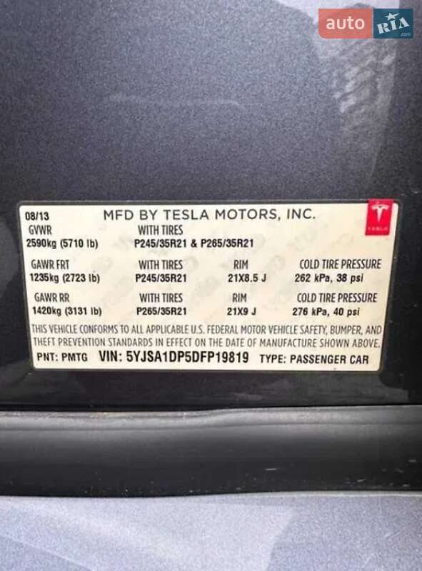 Ліфтбек Tesla Model S 2013 в Києві