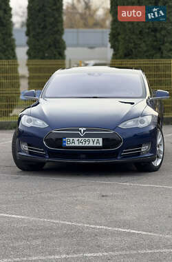 Tesla Model S  2015